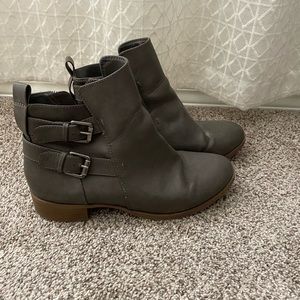 Old navy boots